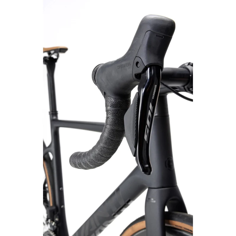 Avanti Giro Er-c DI2 - Black - Image 5