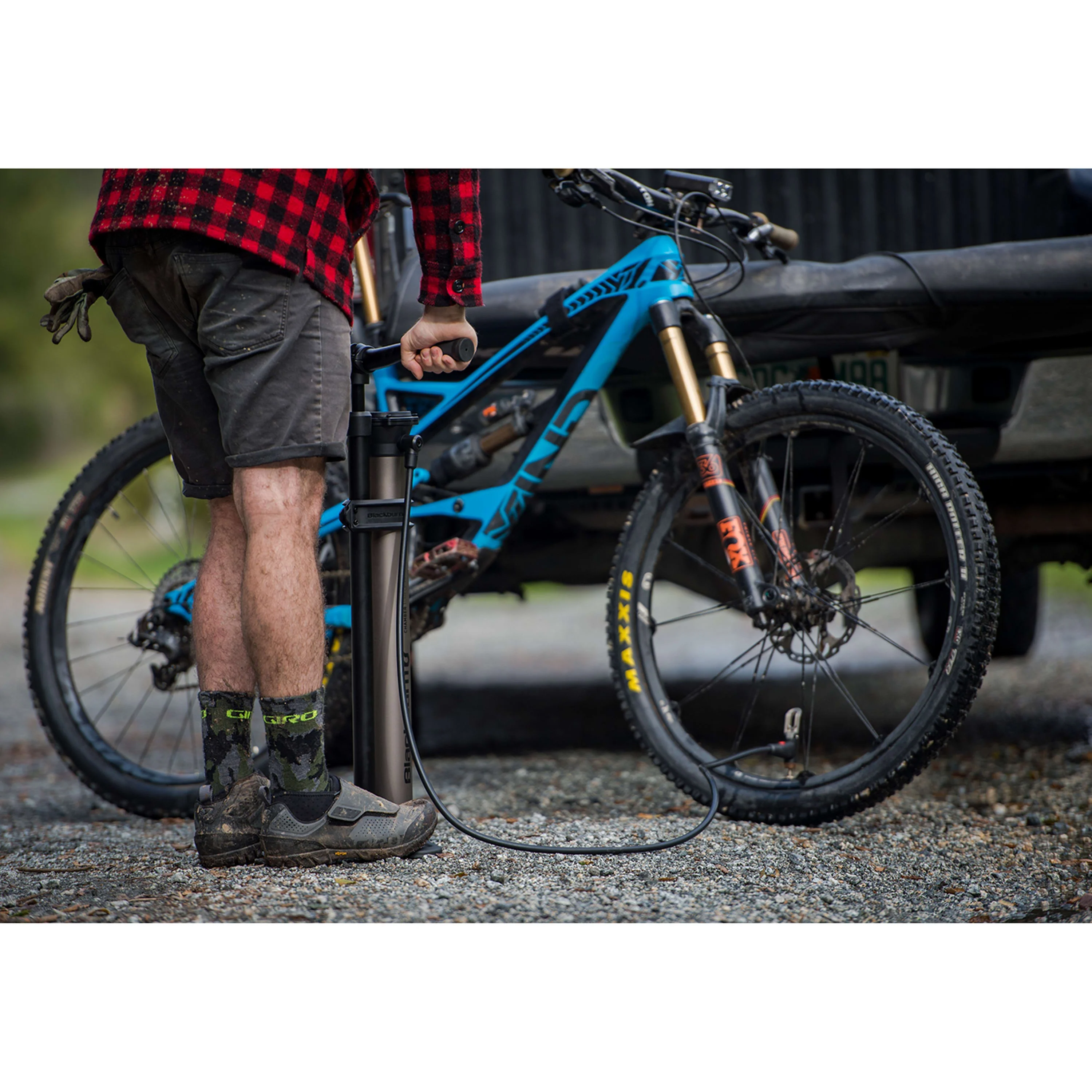 Blackburn Chamber Tubeless Floor Pump - Image 3