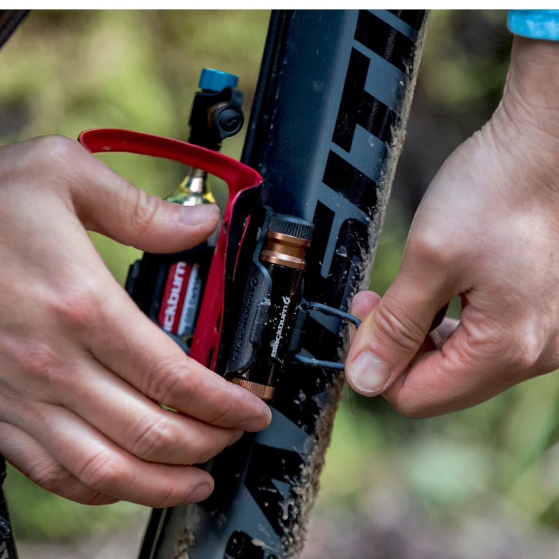 Blackburn Pro Plugger And CO2 Kit - Image 4