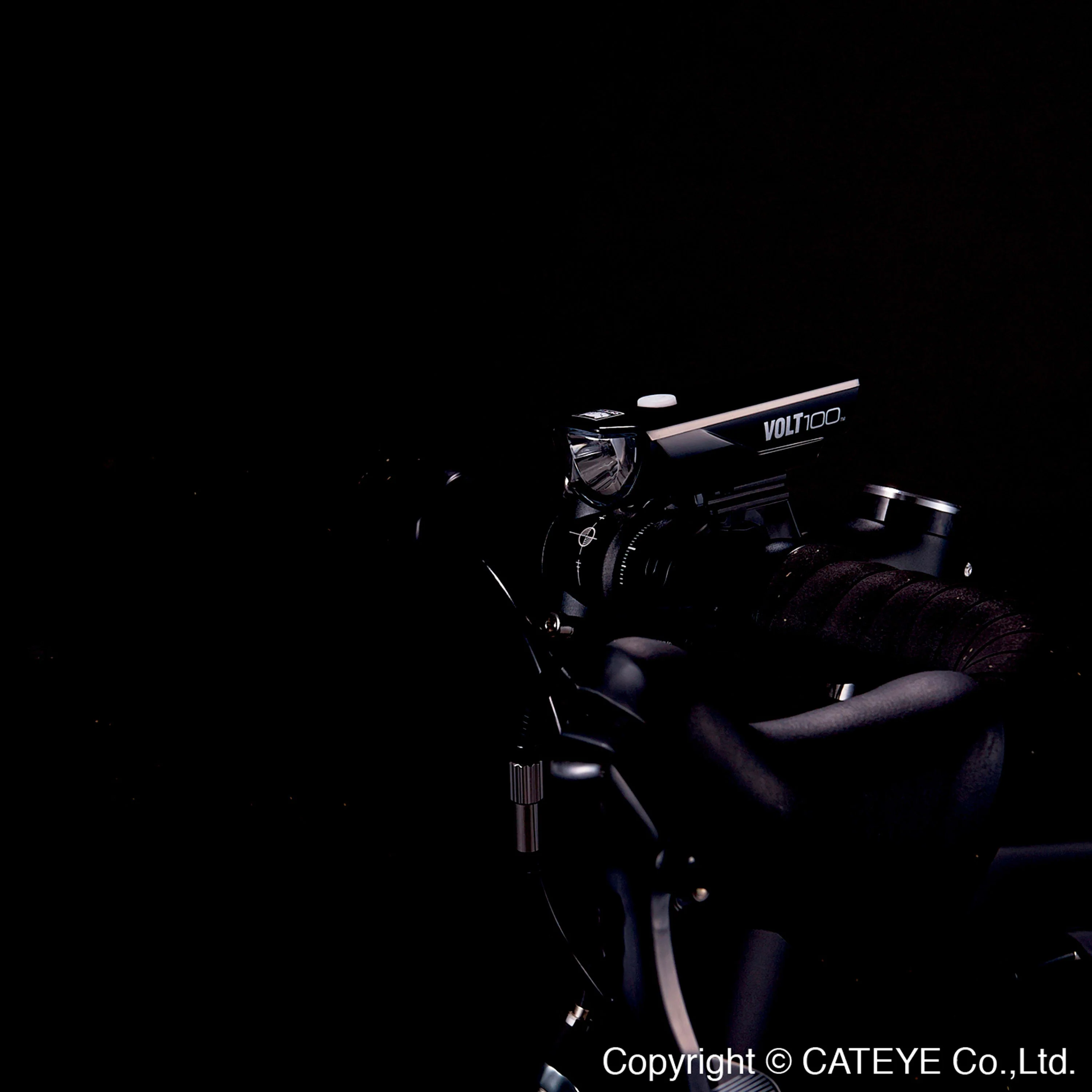 Cateye Volt 100 Usb Front Light HL-EL150RC - Black - Image 3