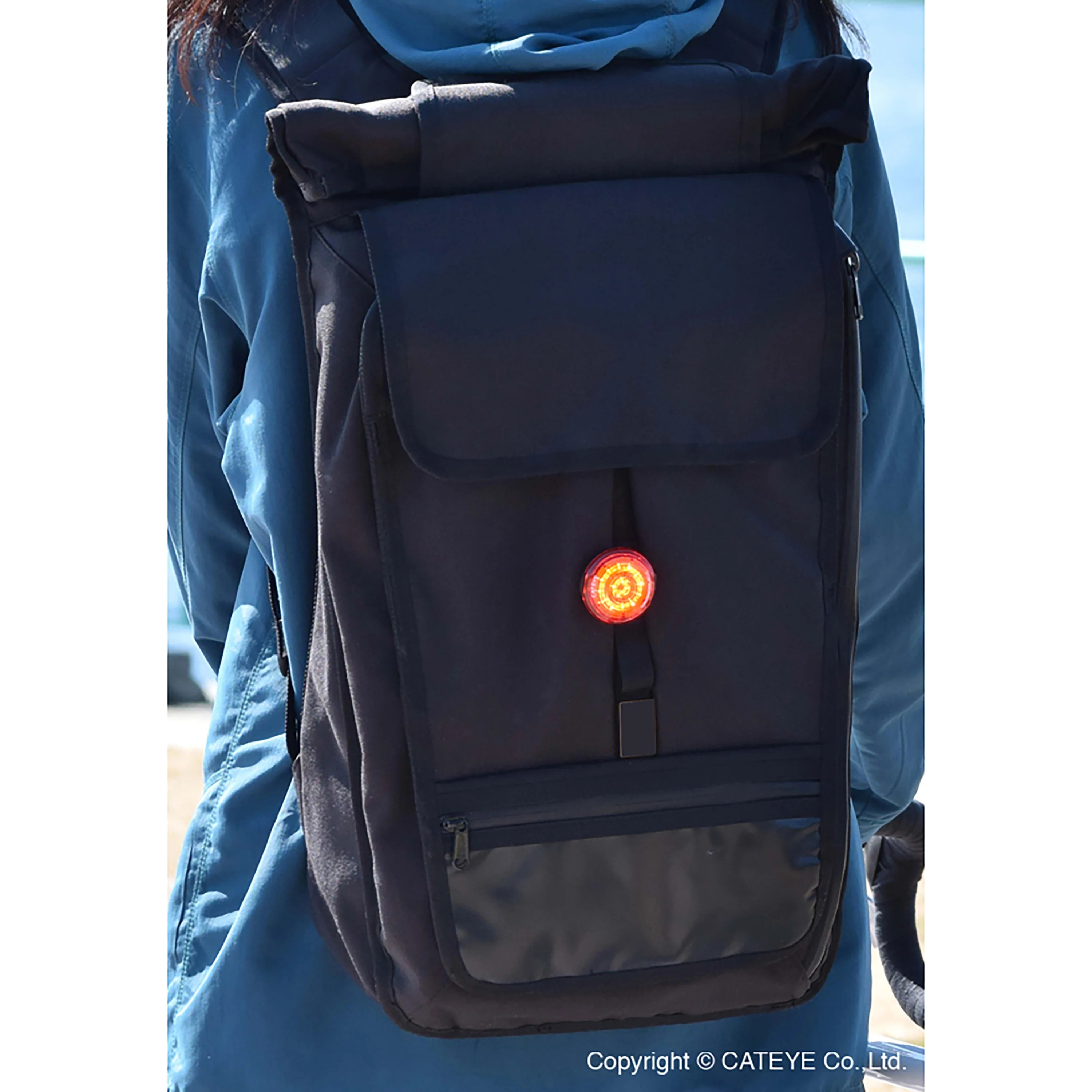 Cateye Wearable X Usb Rear Light WA100 - Image 6